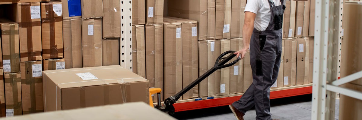 the best storage companies in Dubai