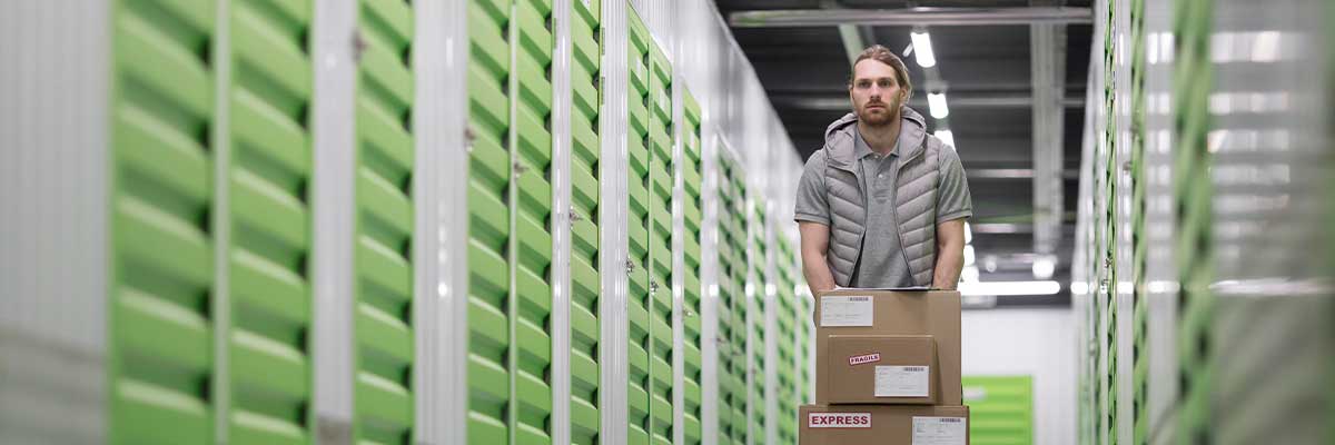 storage locker in Dubai